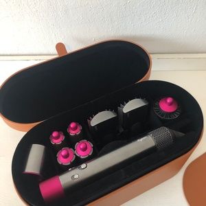 Dyson Airwrap Complete with Case